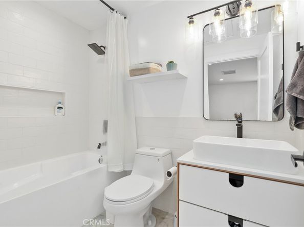 3439 Plata Street, Los Angeles CA 90026