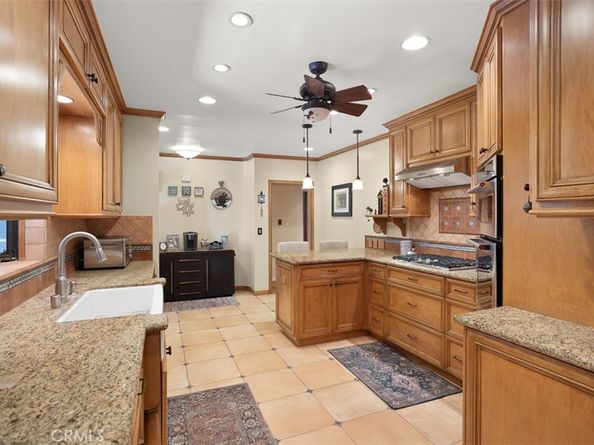 530 S Sparks Street, Burbank CA 91506