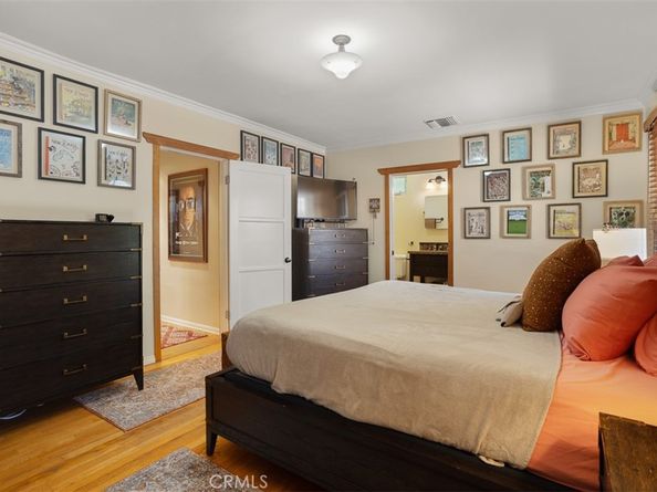 530 S Sparks Street, Burbank CA 91506