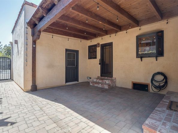 530 S Sparks Street, Burbank CA 91506