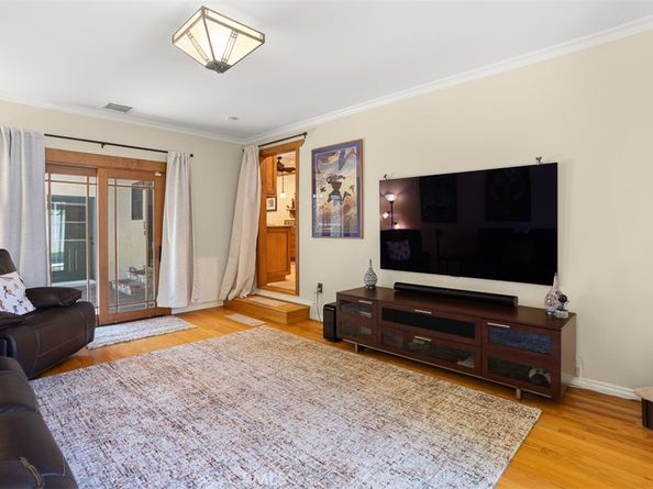 530 S Sparks Street, Burbank CA 91506