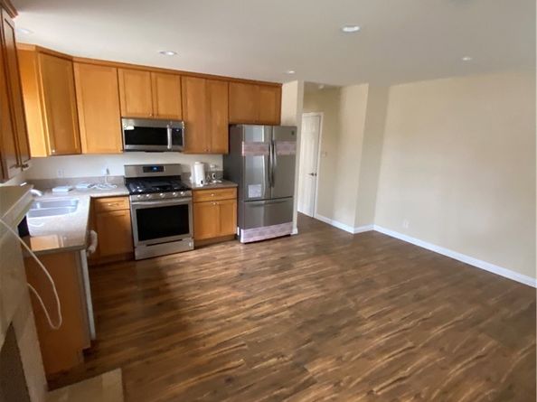 5507 S Manhattan Place, Los Angeles CA 90062