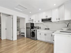 2129 N Pepper Street, Burbank CA 91505