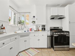 2129 N Pepper Street, Burbank CA 91505