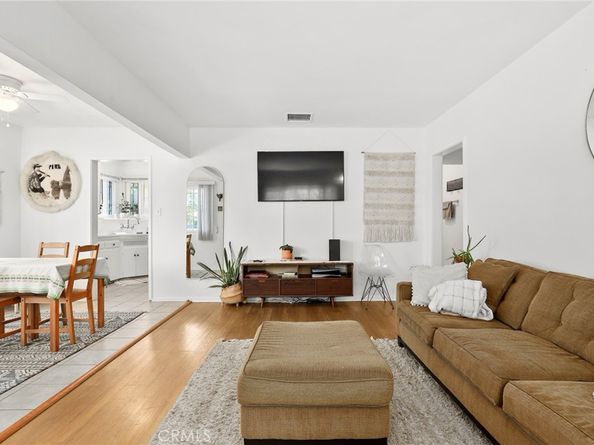 2129 N Pepper Street, Burbank CA 91505