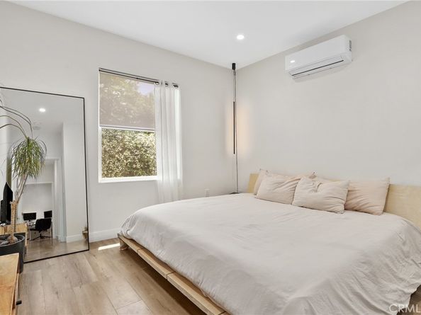 2129 N Pepper Street, Burbank CA 91505