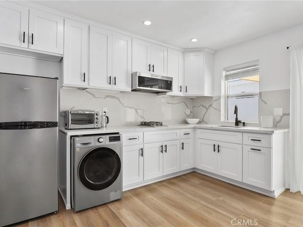 2129 N Pepper Street, Burbank CA 91505