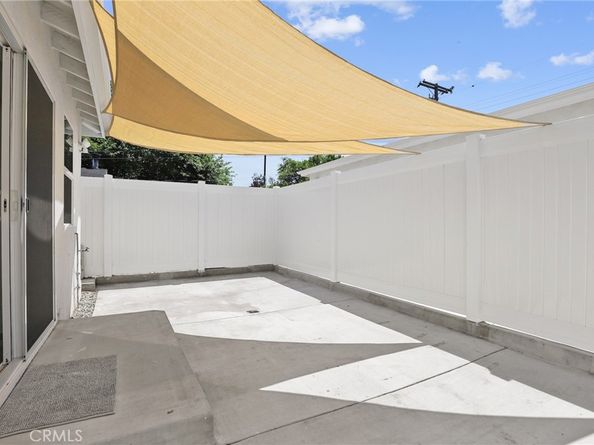 2129 N Pepper Street, Burbank CA 91505