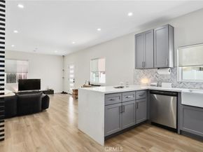 2129 N Pepper Street, Burbank CA 91505