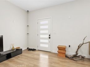 2129 N Pepper Street, Burbank CA 91505