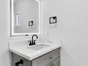 3826 3828 La Salle, Los Angeles CA 90062