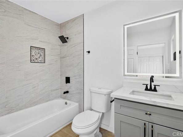 3826 3828 La Salle, Los Angeles CA 90062