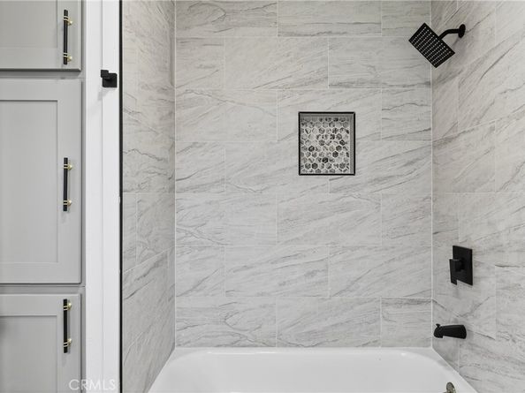 3826 3828 La Salle, Los Angeles CA 90062