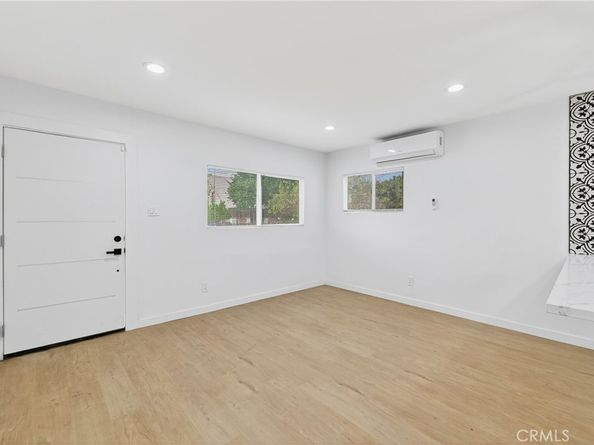 3826 3828 La Salle, Los Angeles CA 90062