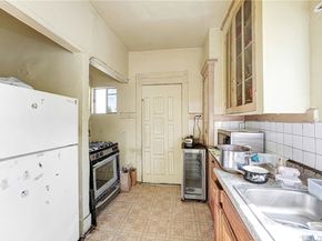 1608 Cimarron Street, Los Angeles CA 90019