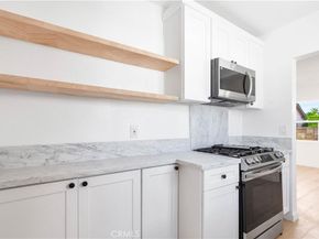 1630 S Ridgeley, Los Angeles CA 90019