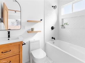 1630 S Ridgeley, Los Angeles CA 90019