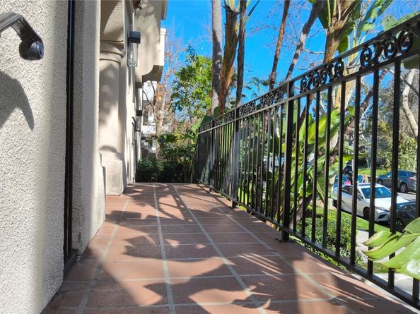 813 N Martel Avenue 2, Los Angeles CA 90046