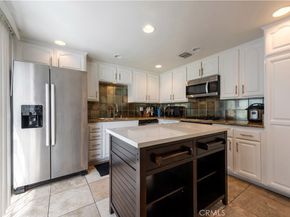 813 N Martel Avenue 2, Los Angeles CA 90046