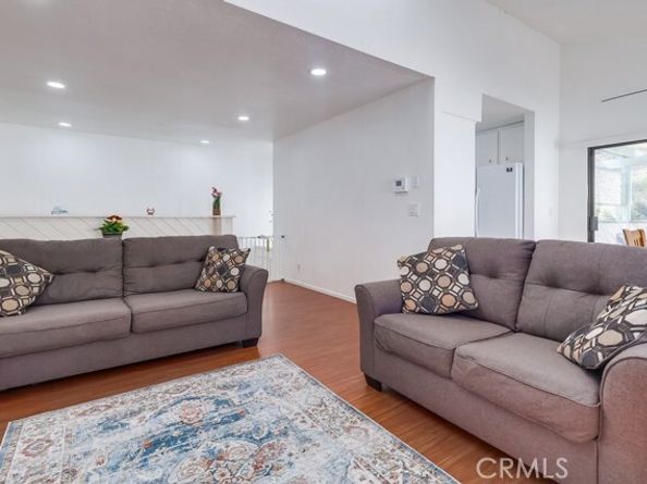 10435 Newhome Avenue 7, Sunland (los Angeles) CA 91040