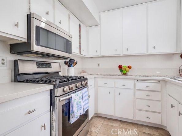 10435 Newhome Avenue 7, Sunland (los Angeles) CA 91040