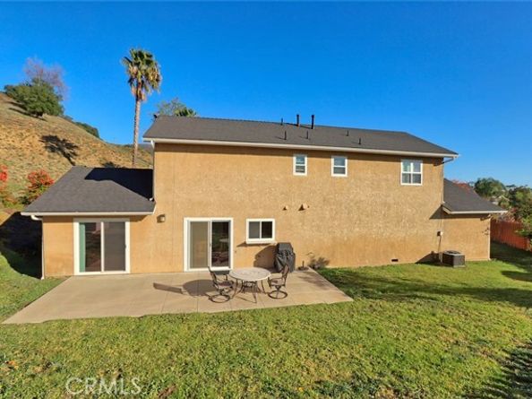 14047 Simshaw Avenue, Sylmar (los Angeles) CA 91342