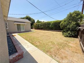 21045 Hemmingway Street, Canoga Park (los Angeles) CA 91304