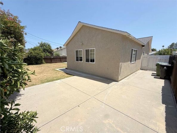 21045 Hemmingway Street, Canoga Park (los Angeles) CA 91304