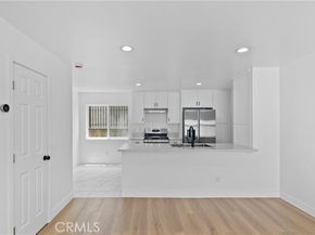 9019 Cedros Avenue 2, Panorama City (los Angeles) CA 91402