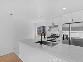 9019 Cedros Avenue 2, Panorama City (los Angeles) CA 91402