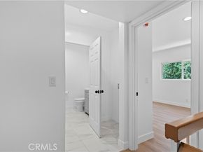 9019 Cedros Avenue 2, Panorama City (los Angeles) CA 91402