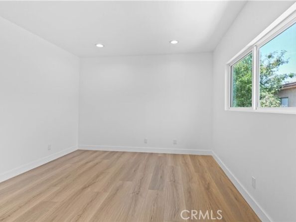 9019 Cedros Avenue 2, Panorama City (los Angeles) CA 91402