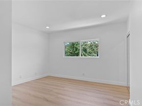 9019 Cedros Avenue 2, Panorama City (los Angeles) CA 91402