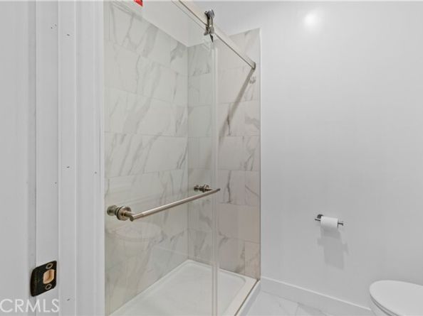 9019 Cedros Avenue 2, Panorama City (los Angeles) CA 91402