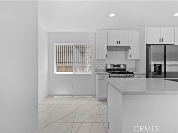 9019 Cedros Avenue 2, Panorama City (los Angeles) CA 91402