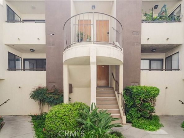 13825 Beaver Street 32, Sylmar (los Angeles) CA 91342