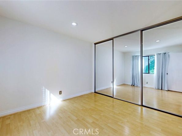 10504 Sunland Blvd Boulevard 5, Sunland (los Angeles) CA 91040