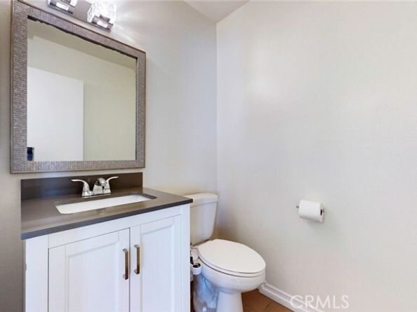 10504 Sunland Blvd Boulevard 5, Sunland (los Angeles) CA 91040