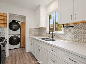 13322 Berg Street, Sylmar (los Angeles) CA 91342