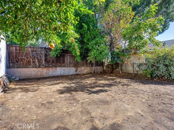 13322 Berg Street, Sylmar (los Angeles) CA 91342