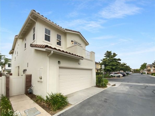 8062 Holland Park Street, Chino CA 91708