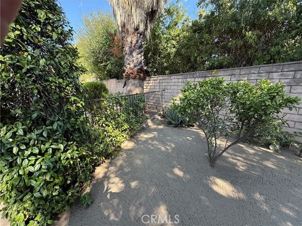 9020 Kester Avenue, Panorama City (los Angeles) CA 91402
