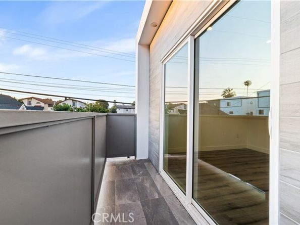 10857 Morrison Street, North Hollywood (los Angeles) CA 91601