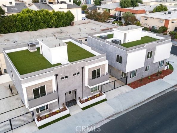 10857 Morrison Street, North Hollywood (los Angeles) CA 91601
