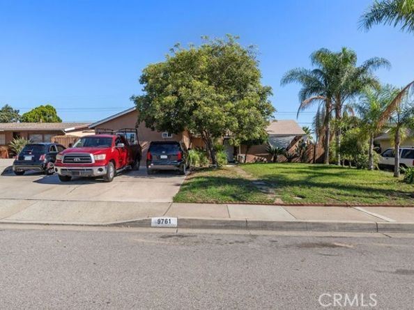 9761 Helena, Montclair CA 91763