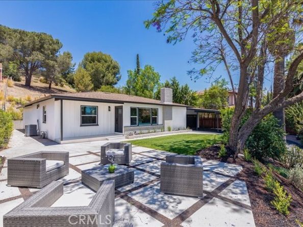 10553 Mcbroom Street, Sunland (los Angeles) CA 91040