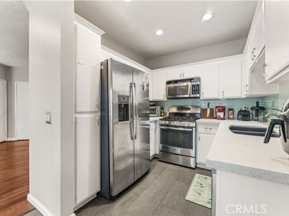 11150 Glenoaks Boulevard 37, Pacoima (los Angeles) CA 91331