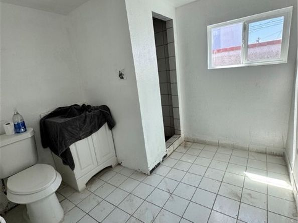 7809 Troost Avenue, North Hollywood (los Angeles) CA 91605