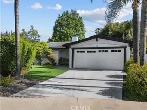 22041 Kinzie Street, Chatsworth (los Angeles) CA 91311