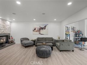 22041 Kinzie Street, Chatsworth (los Angeles) CA 91311